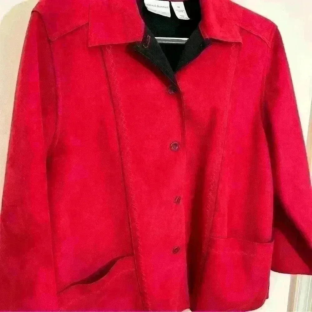 Alfred Dunner Red Suede Jacket Button Front Pockets Textured Detail Sz 16 Y2K